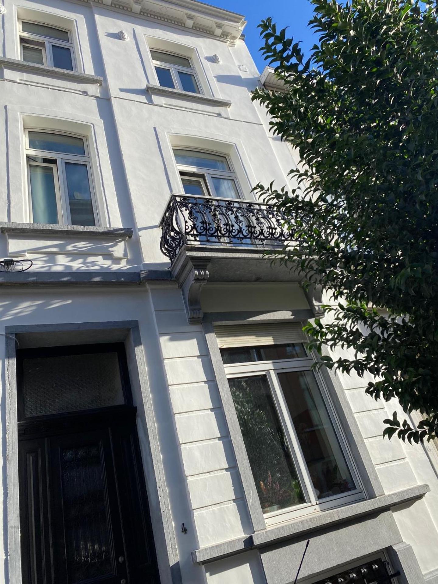 Retro Studio Brussels Luaran gambar